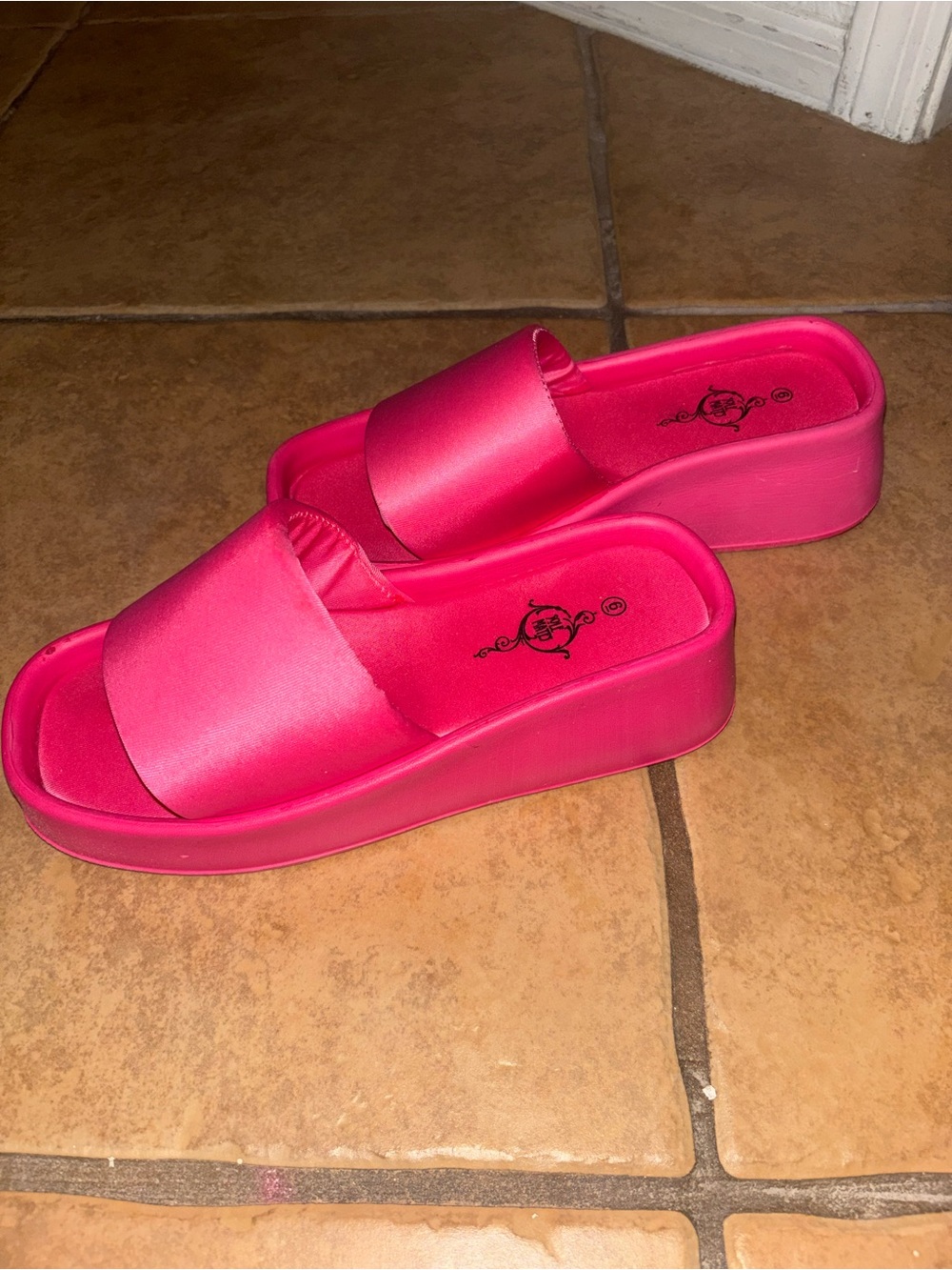 H&M Hot Pink Platform Slide Sandals